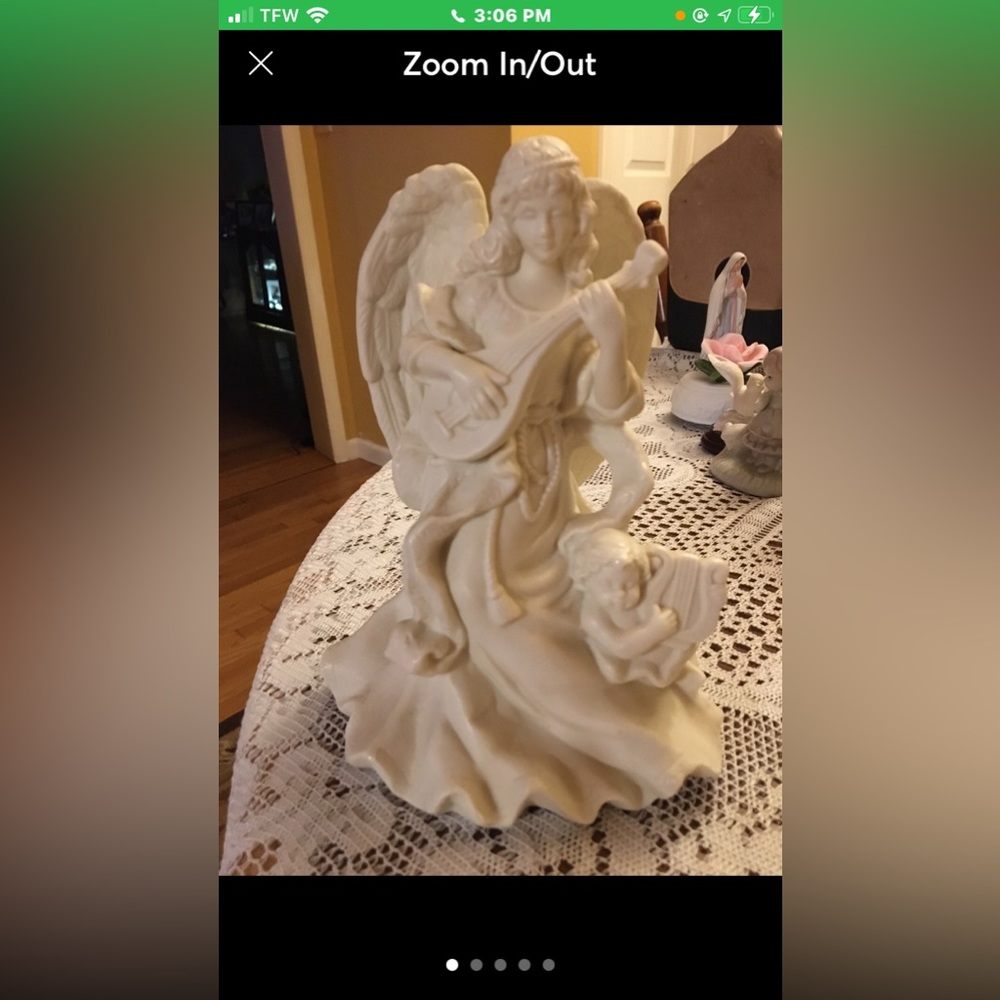 Porcelain Angel music box great condition